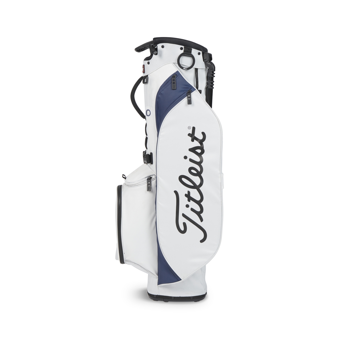 Image of Titleist Bag in white with navy trim